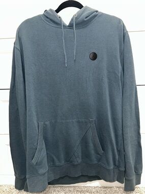 Volcom Men's Pullover Hoodie in Slate Blue